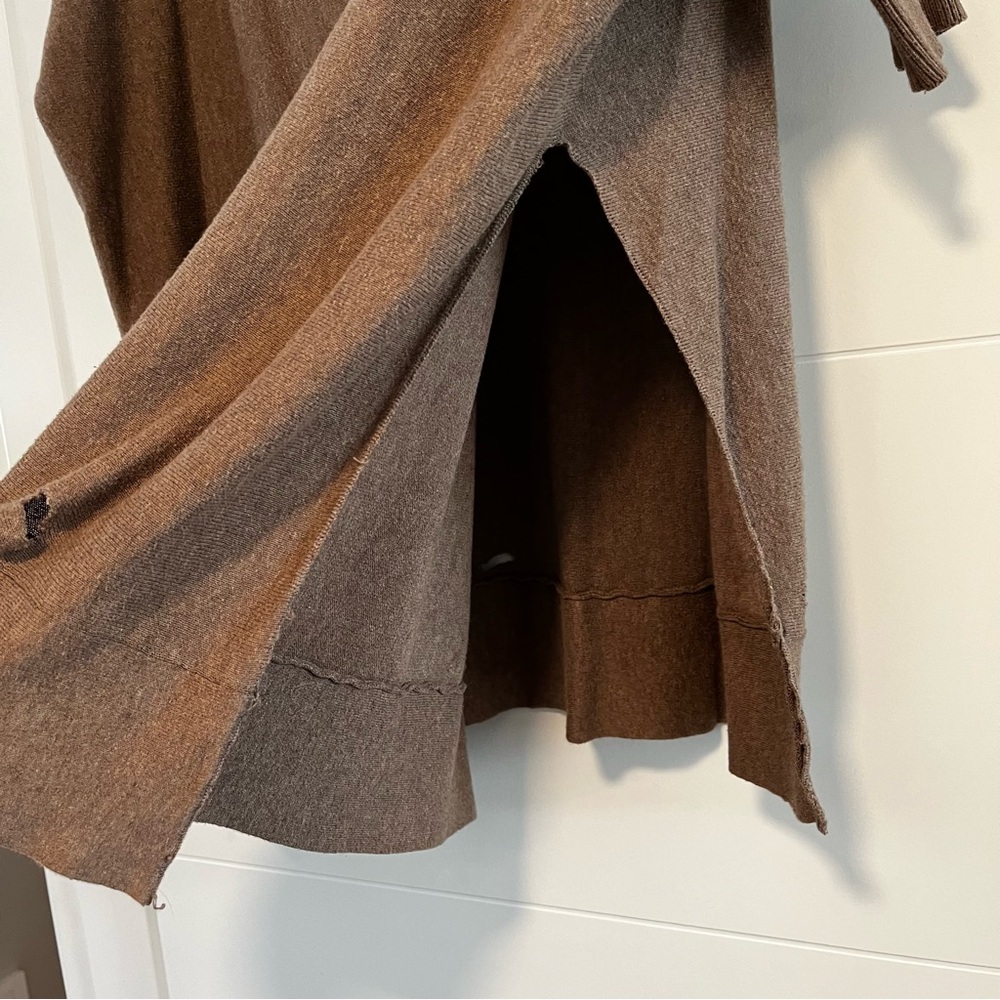 Dynamite | Distressed Oversized Sweater - Picture 7 of 14